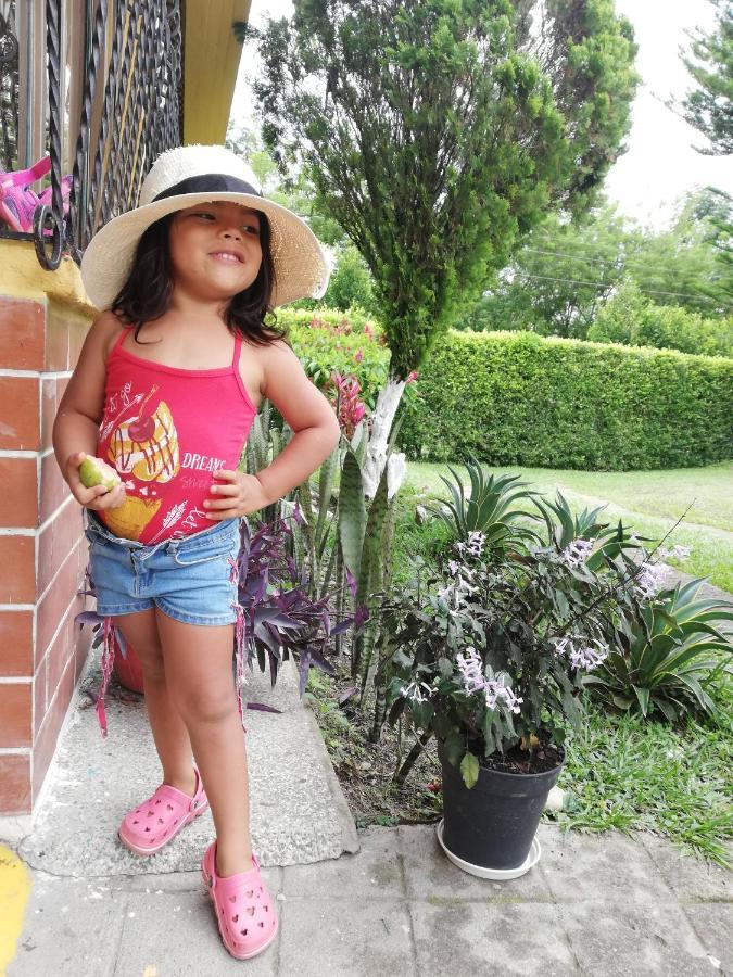 Villa Alejandra Del Quindio Calarcá Extérieur photo
