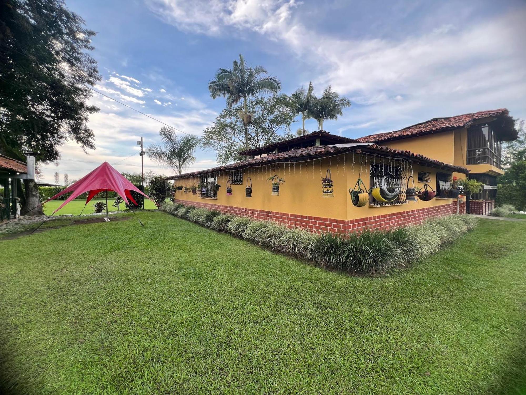 Villa Alejandra Del Quindio Calarcá Extérieur photo