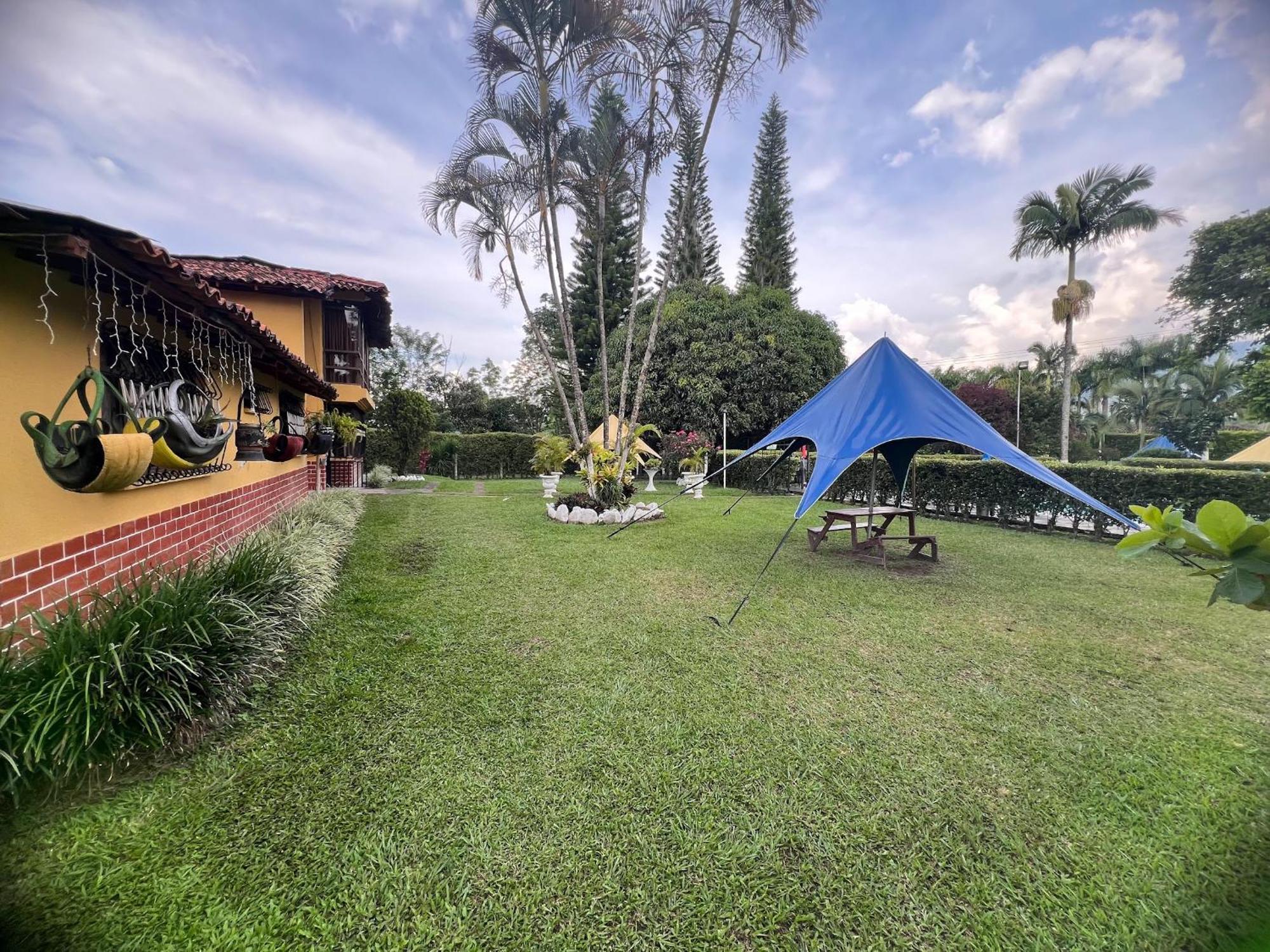Villa Alejandra Del Quindio Calarcá Extérieur photo