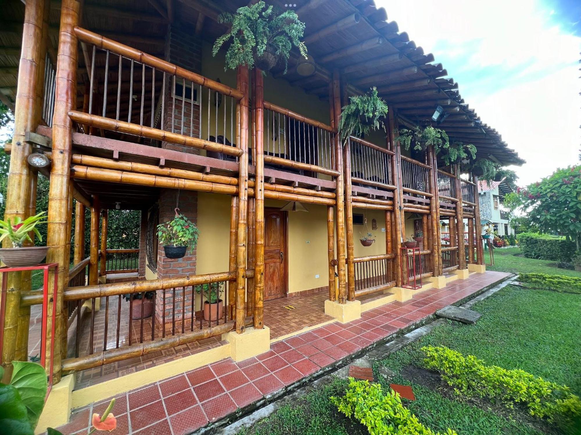 Villa Alejandra Del Quindio Calarcá Extérieur photo