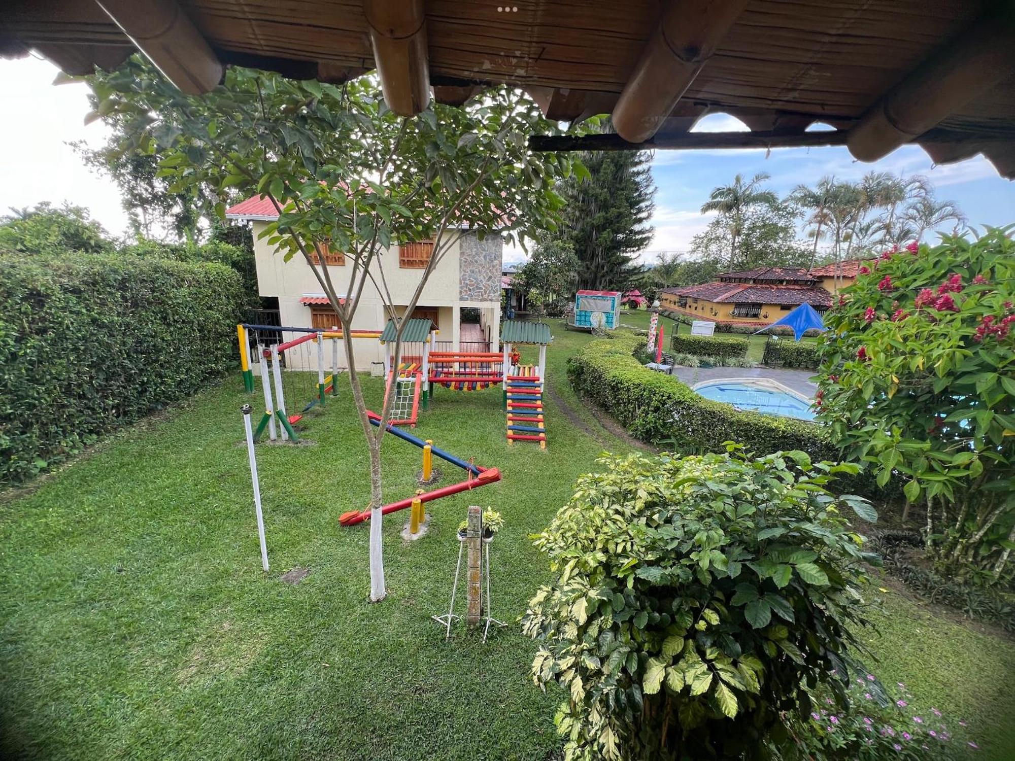 Villa Alejandra Del Quindio Calarcá Extérieur photo
