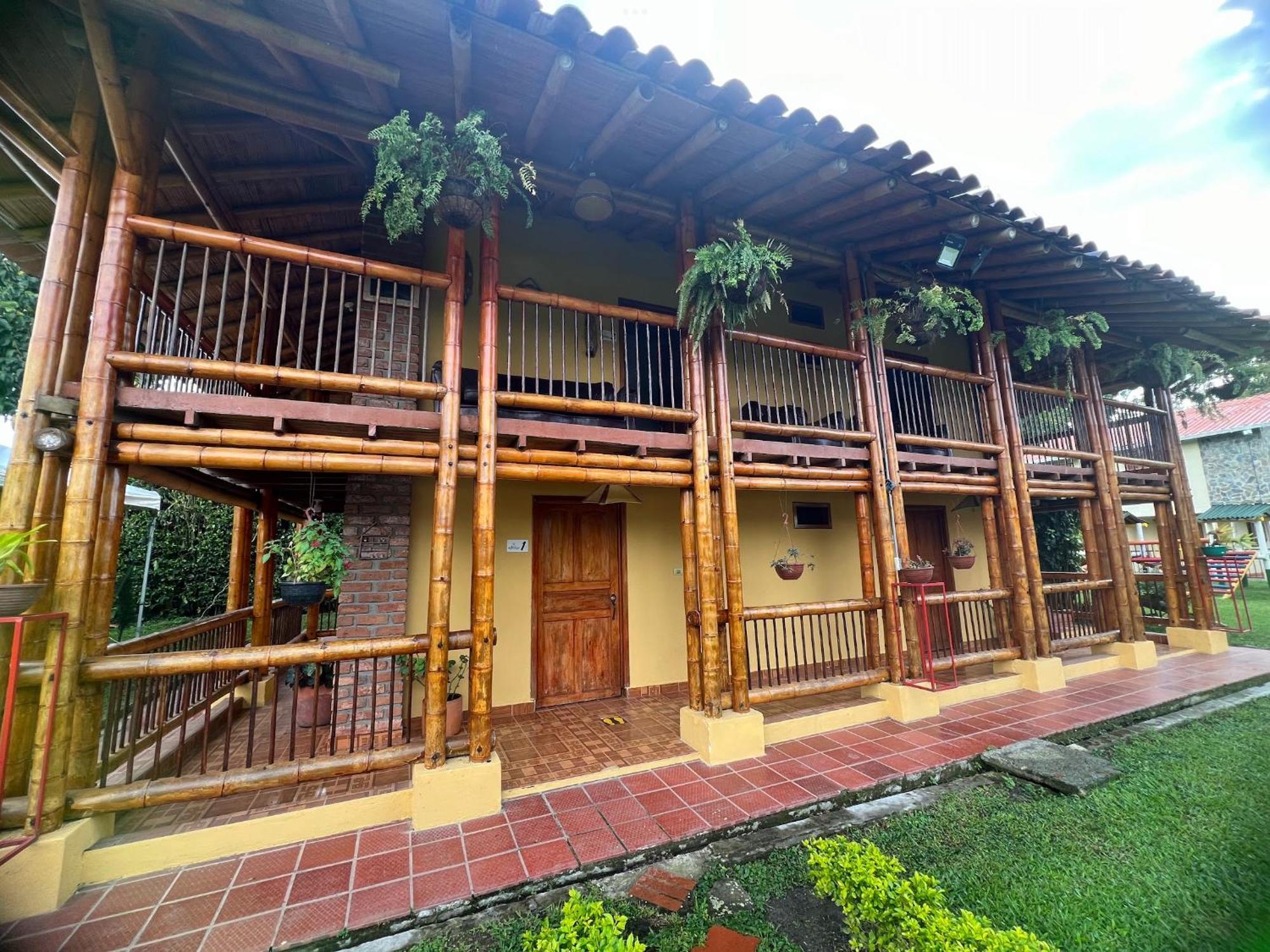 Villa Alejandra Del Quindio Calarcá Extérieur photo