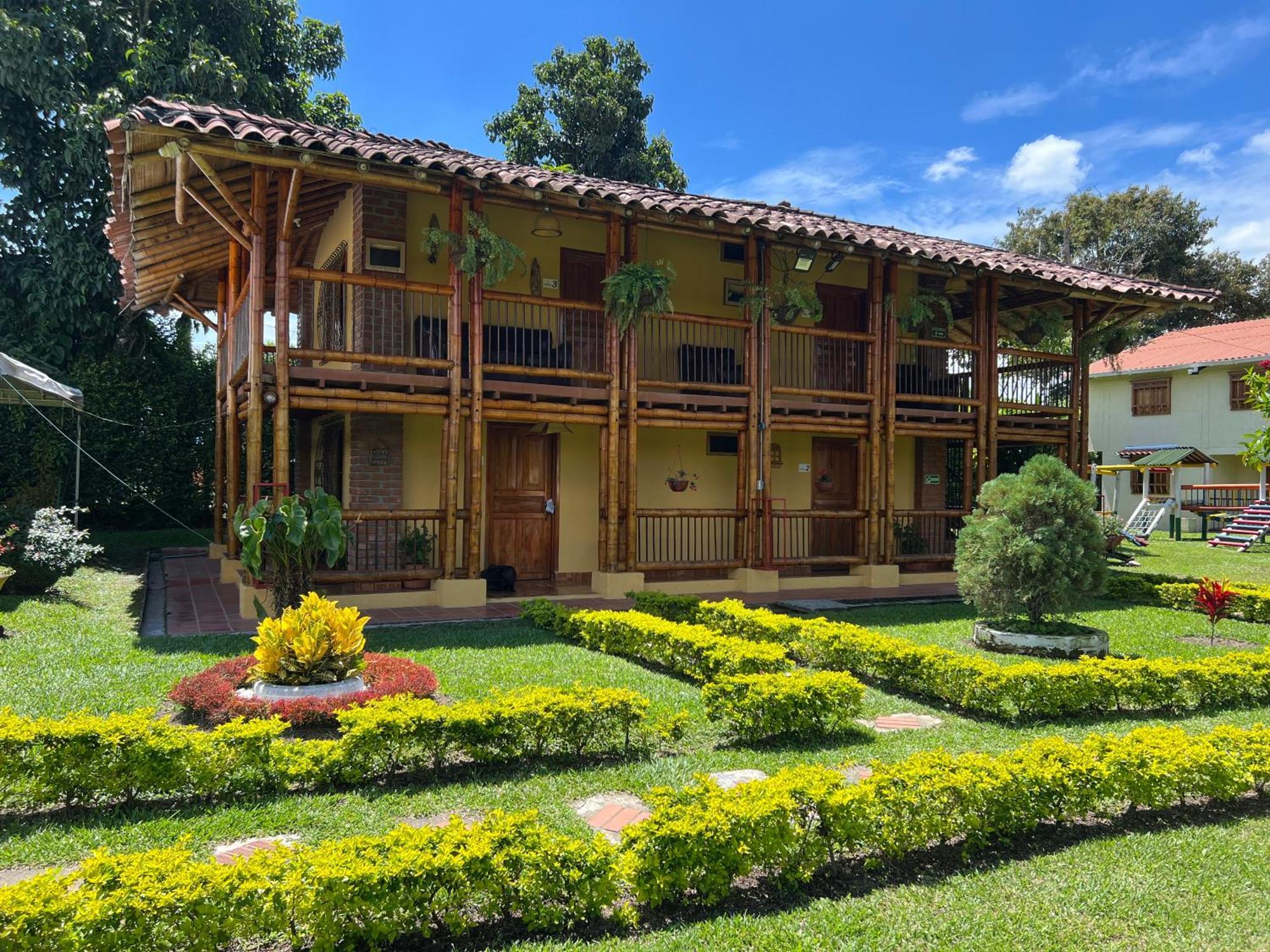 Villa Alejandra Del Quindio Calarcá Extérieur photo
